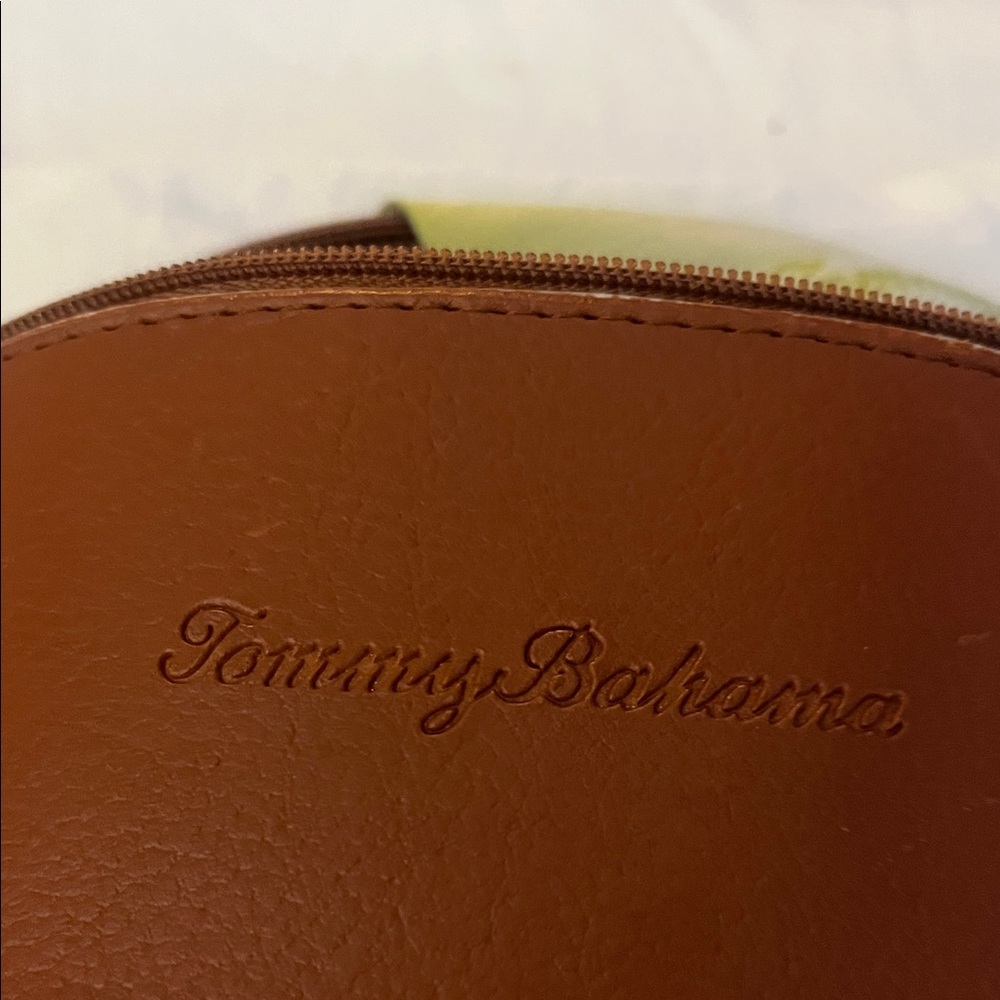 Tommy Bahama Elegant Black Sunglasses - Picture 6 of 8